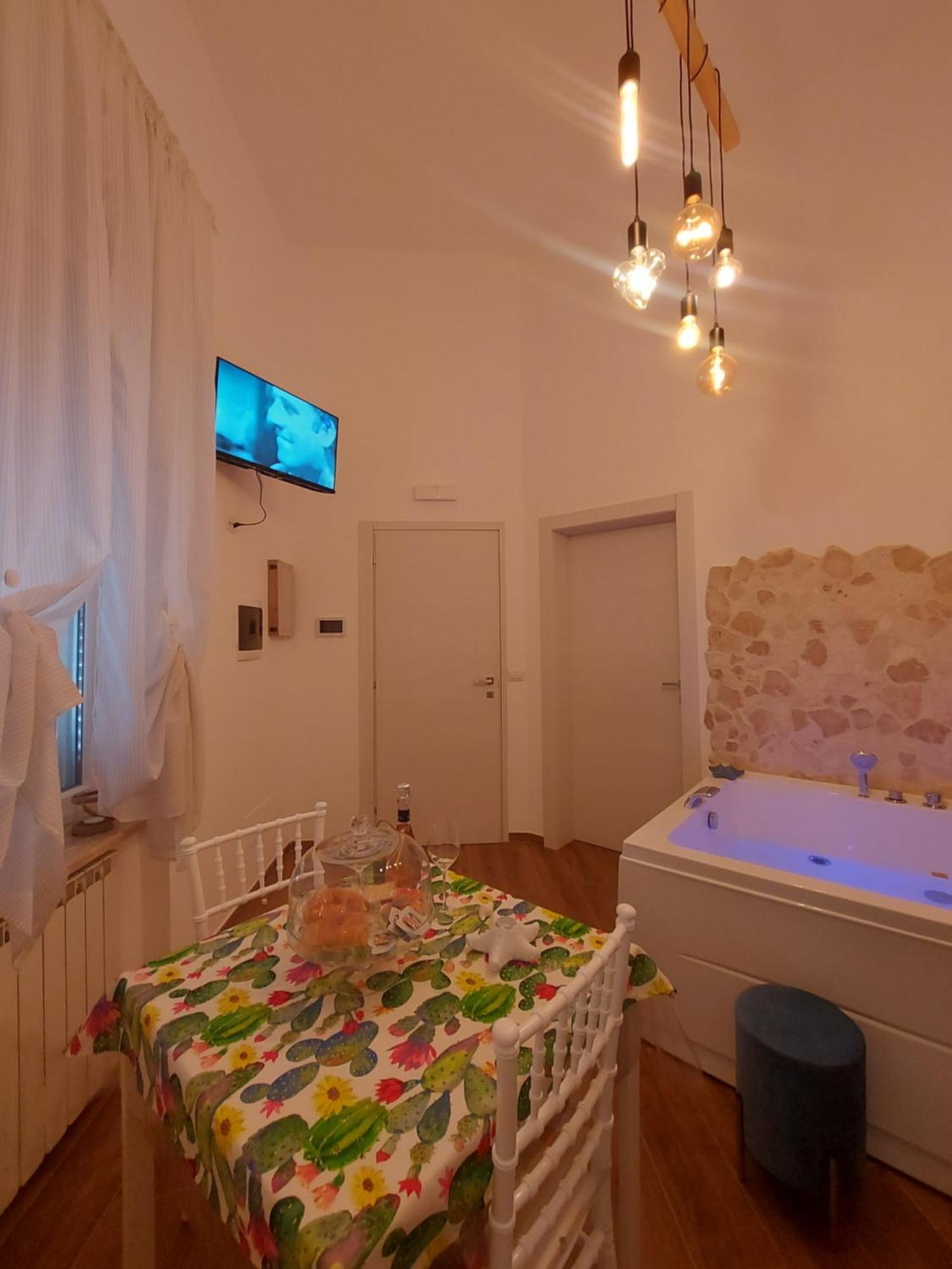 Greso Hotel Brindisi Buitenkant foto